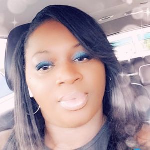 Meet your Posher, Renee